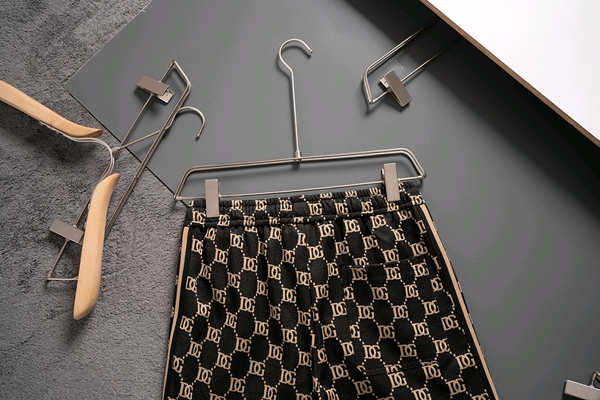 ブランドハーフパンツ角部分ディテール